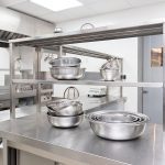 L'illustration de l'article "Comment choisir et organiser vos ustensiles pour éviter les contaminations croisées ?"